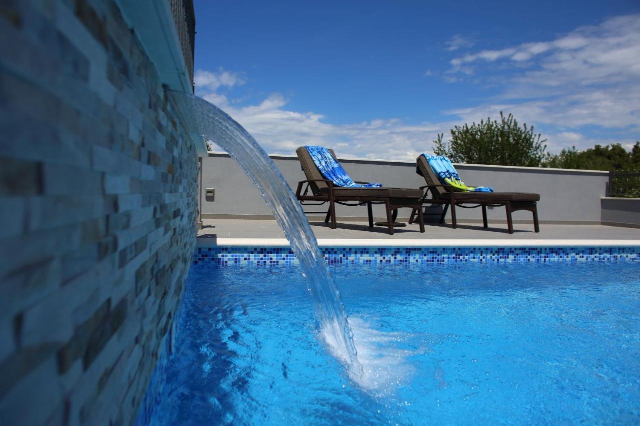 Vacation Home Meri Mirca  Экстерьер фото